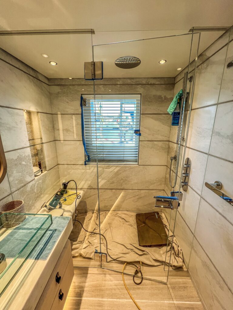 residential glass polishing and repair in Fort Lauderdale, Miami, and West Palm